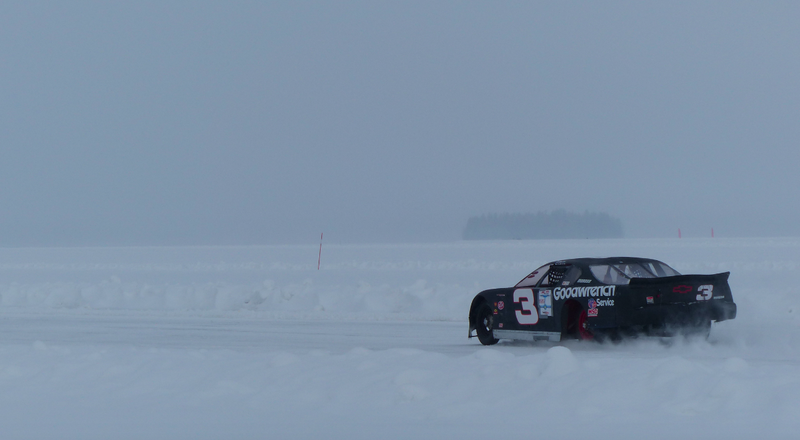 Illustration for article titled Sweden's 'Speed Weekend On Ice' Is Where Sanity Goes To Die And Axles Go To Break